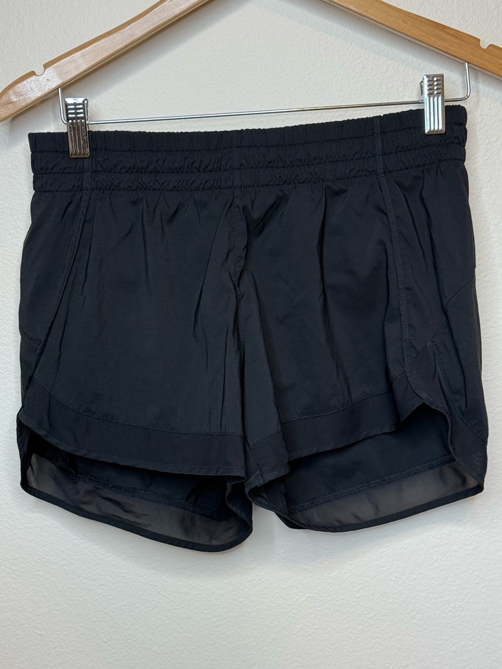 Athleta Mesh Racer Run Short 4”